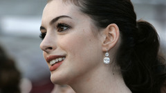 Woman anne hathaway Actress