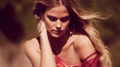 Woman artists models Shannan Click