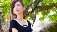 Woman asians brunettes black top