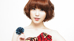 Woman asians IU (singer)