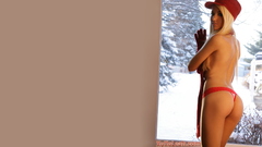 Woman ass topless Xoxo