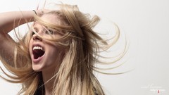 Woman Avril Lavigne blondes long hair singers open mouth Simple 