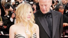 Woman Avril Lavigne funny