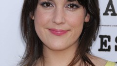 Woman Awards Celebrity brunettes Melanie Lynskey
