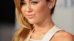 Woman Awards Los Angeles miley cyrus nokia january