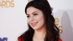 Woman Awards mtv blondes brunettes miranda cosgrove singers 