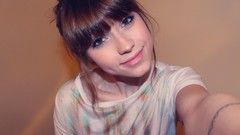 Woman bangs models Taylor Penshorn