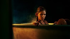 Woman bathtubs Camille Martins