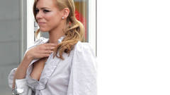 Woman Billie Piper open
