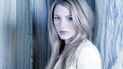 Woman blake lively Serena
