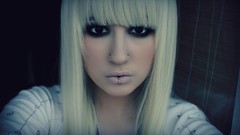 Woman blondes bangs Niky