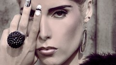 Woman blondes Diva Karina Bradley