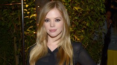 Woman blondes dreama walker