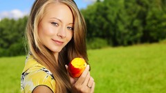 Woman blondes Frances A