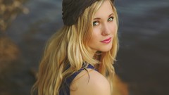 Woman blondes Mattie Krall