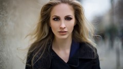 Woman blondes models LaunchLook