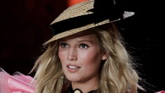 Woman blondes models toni garrn
