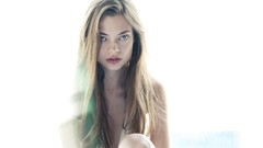 Woman blondes Ryonen