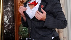 Woman blondes Shawna Lenee