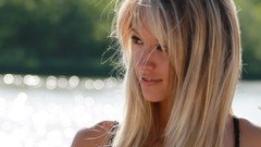 Woman blondes upscaled Paige Wyatt