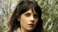 Woman blue eyes zooey