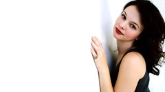 Woman brunettes Amber Tamblyn