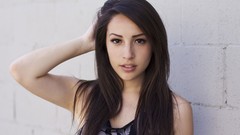 Woman brunettes Chloe Gueit