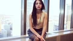 Woman brunettes emily rudd