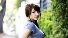 Woman brunettes models Mandee Leslie