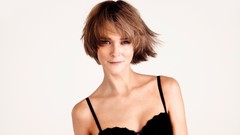 Woman brunettes short hair carmen kass