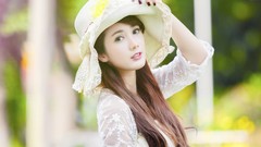 Woman brunettes vietnamese Linh Napie