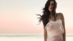 Woman brunettes white dress rumer willis