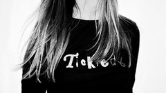 Woman bryan adams jennifer aniston