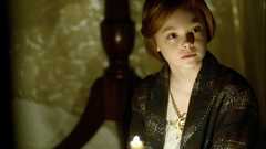 Woman Candles elle fanning