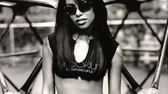 Woman Celebrity Aaliyah