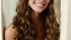 Woman Celebrity Actress brunettes curly hair Maiara Walsh