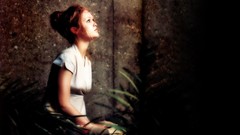 Woman Celebrity Actress Julia Stiles