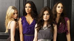 Woman Celebrity Actress lucy hale blondes brunettes shay 