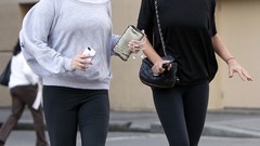 Woman Celebrity Actress phoebe tonkin Claire Holt