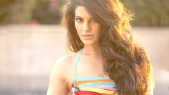 Woman Celebrity Actress stills jacqueline fernandez indian 