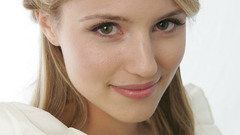 Woman Celebrity dianna agron
