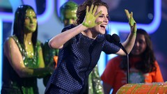 Woman Celebrity Kristen Stewart slime kids choice awards 2013