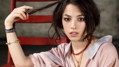 Woman chairs American olivia thirlby