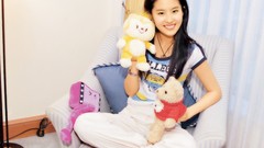 Woman China asians teddy bears liu yi fei