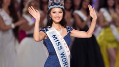 Woman China Chinese asians smiling models crowns Miss World 