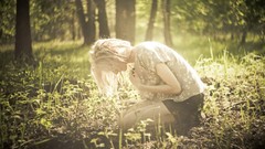 Woman clearing blondes forests