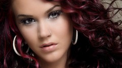 Woman close-up faces joss stone models purple hair