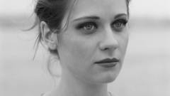 Woman close-up zooey deschanel