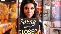 Woman cocktail Diana Penty