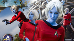 Woman cosplay Star Trek